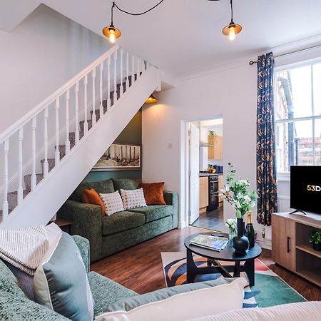 New! Stunning 2-Bed City-Centre Home In Chester By 53 Degrees Property - Ideal For Couples & Groups - Sleeps 6! 외부 사진