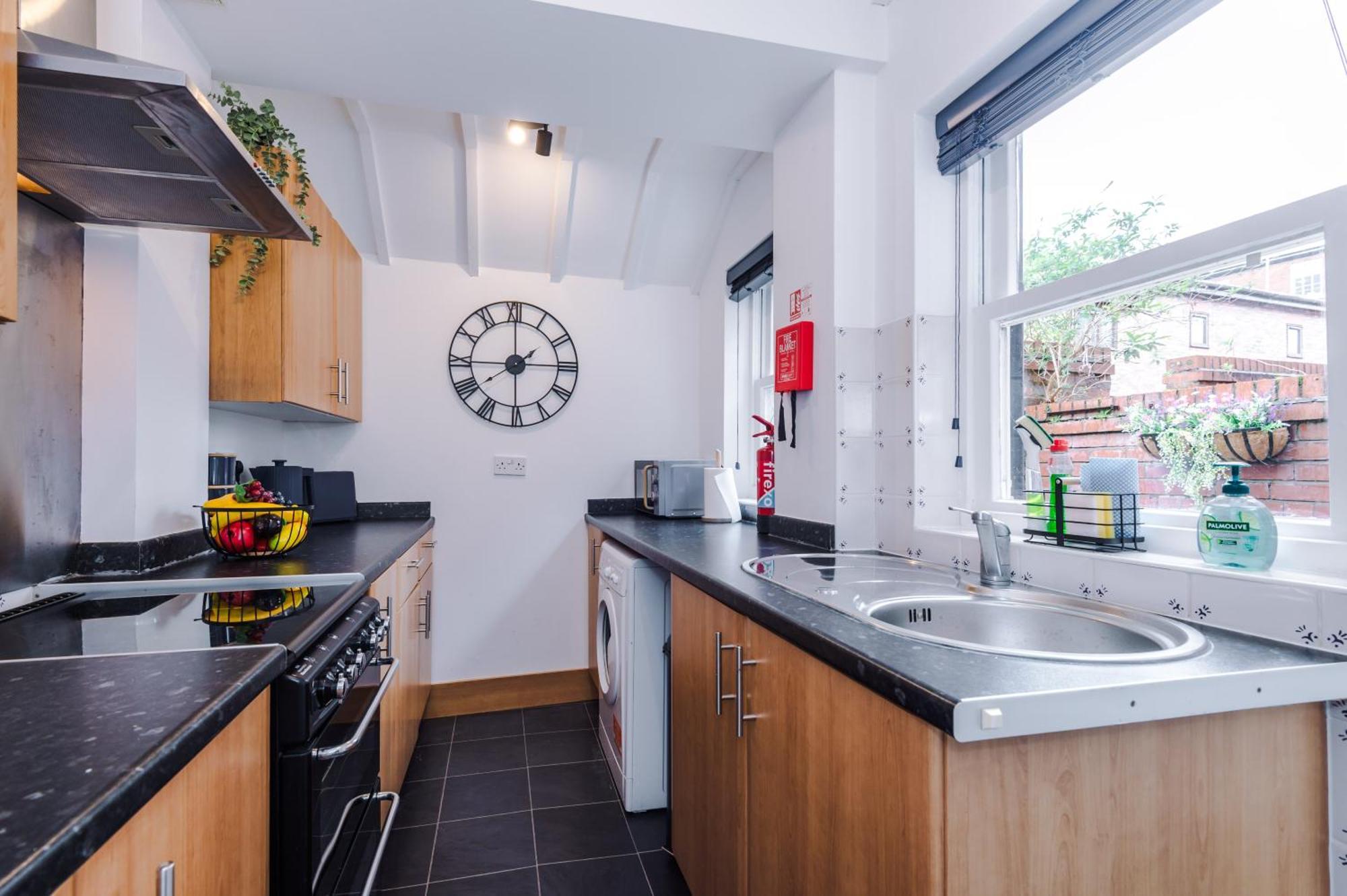 New! Stunning 2-Bed City-Centre Home In Chester By 53 Degrees Property - Ideal For Couples & Groups - Sleeps 6! 외부 사진