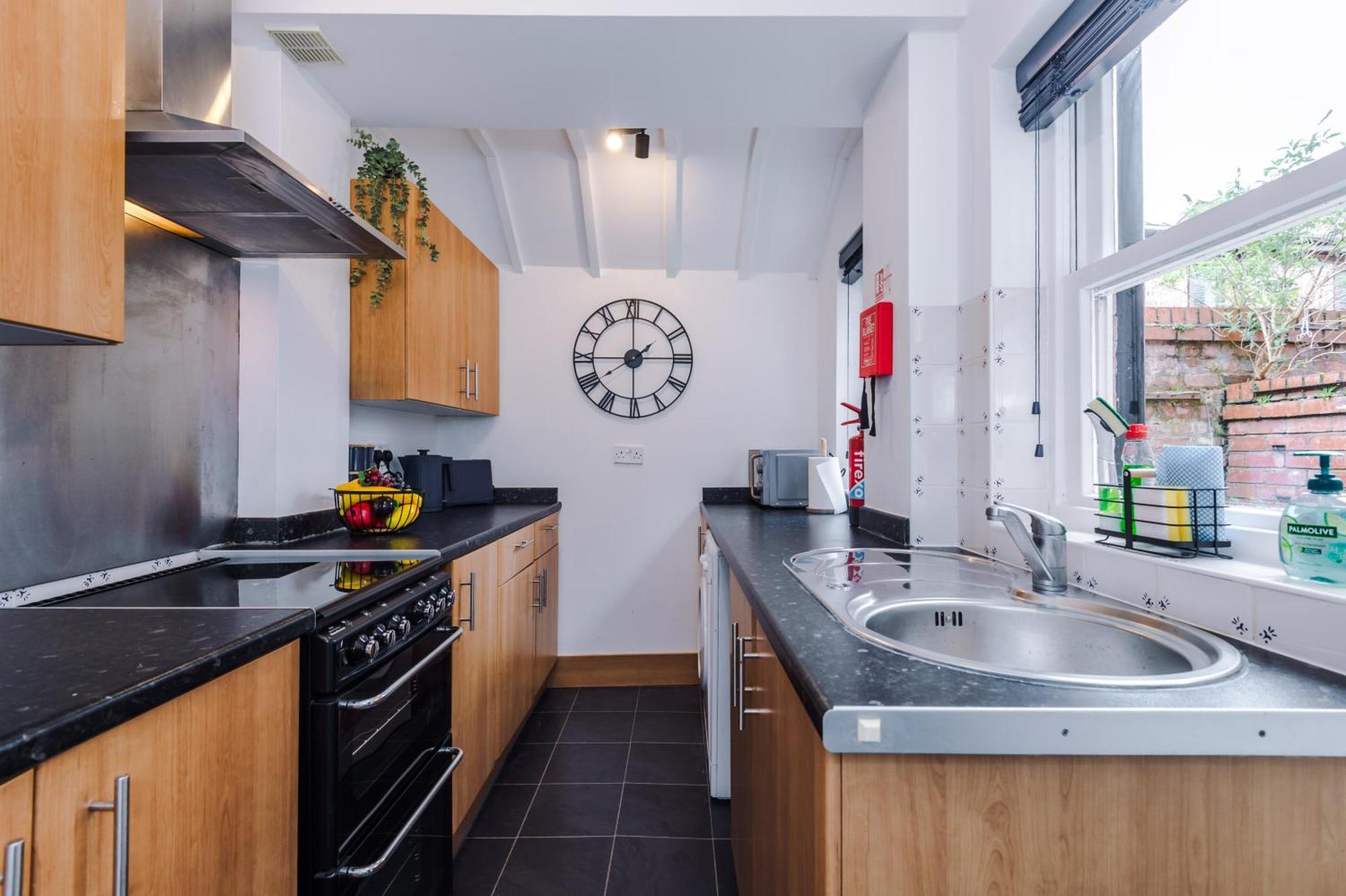 New! Stunning 2-Bed City-Centre Home In Chester By 53 Degrees Property - Ideal For Couples & Groups - Sleeps 6! 외부 사진