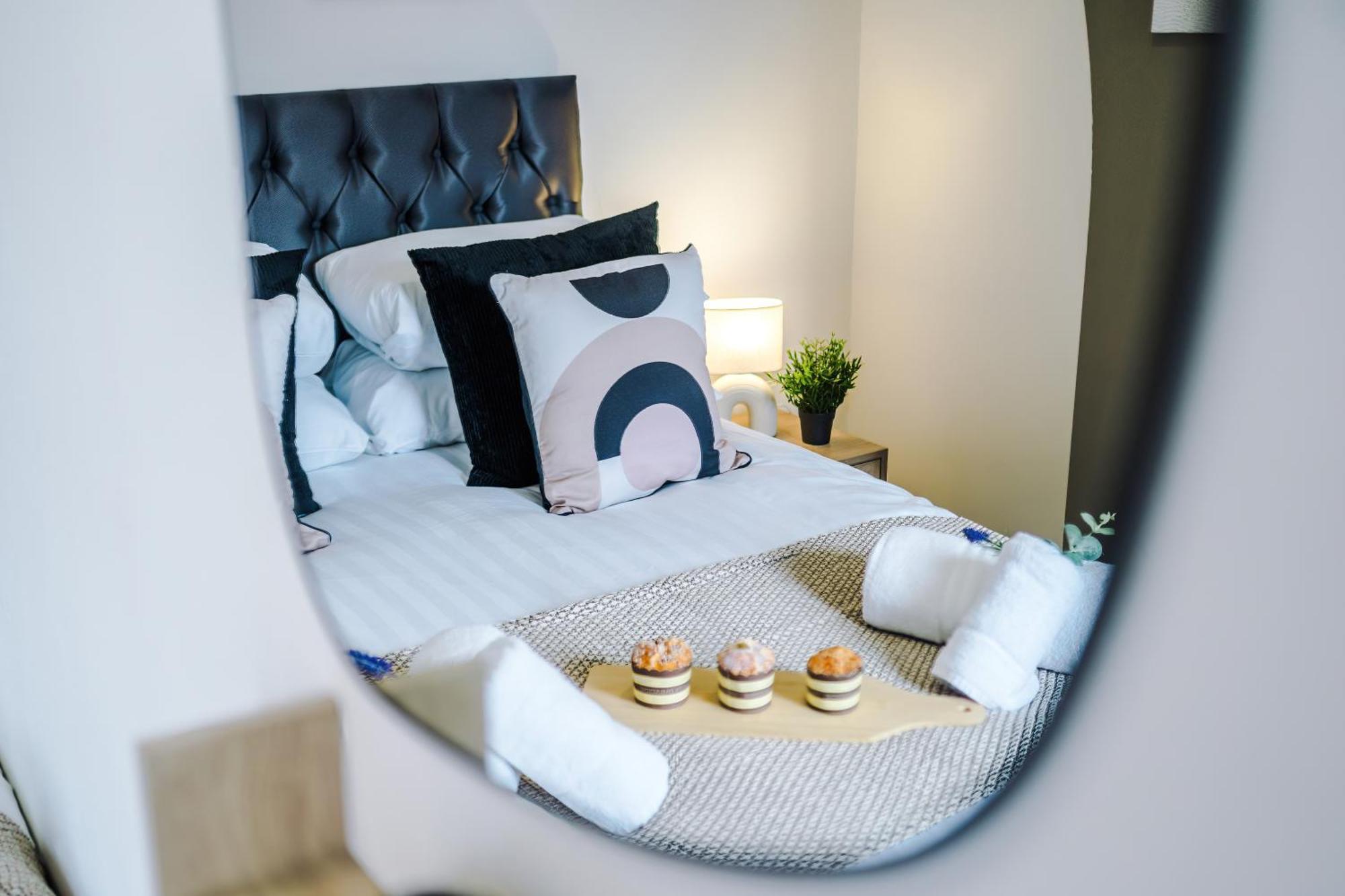 New! Stunning 2-Bed City-Centre Home In Chester By 53 Degrees Property - Ideal For Couples & Groups - Sleeps 6! 외부 사진